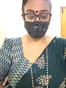 Snapshot of sweet-lotus chatting on 9, 11, 2025 sweet-lotus online show from 9, 11, 2025