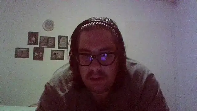 Snapshot of chubbyDavid1998 chatting on 13, 5, 2026 chubbyDavid1998 online show from 13, 5, 2026