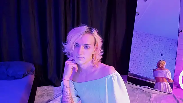 Snapshot of Anjela_Botton chatting on 24, 10, 2025 Anjela Botton online show from 24, 10, 2025