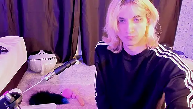 Snapshot of Anjela_Botton chatting on 6, 11, 2025 Anjela Botton online show from 6, 11, 2025