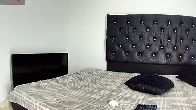 shantall ebony1 online show from 12, 9, 2025