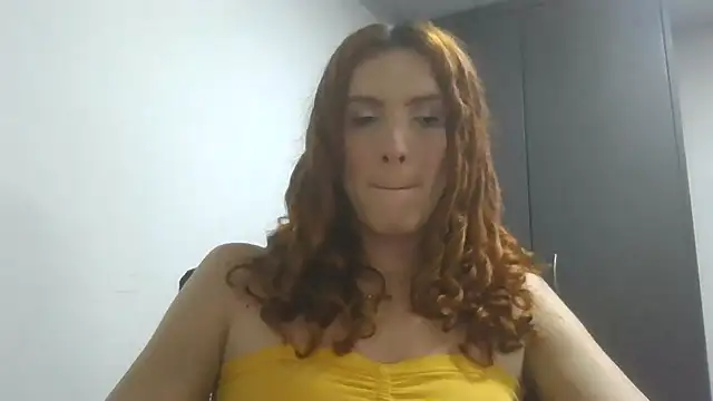 Snapshot of Emma_Lodge chatting on 15, 7, 2026 Emma Lodge online show from 15, 7, 2026