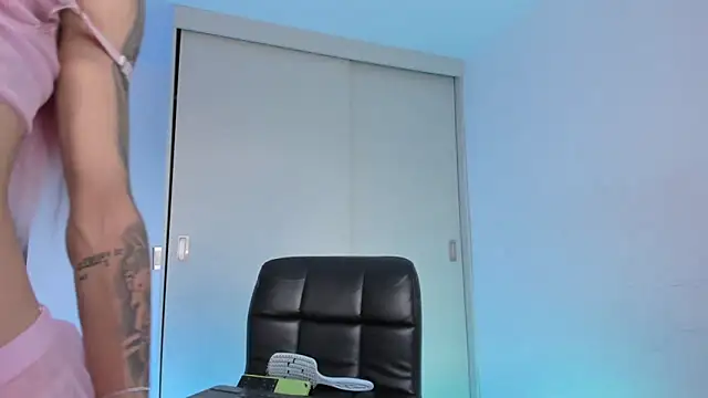 Snapshot of _Alicerosee chatting on 27, 10, 2025 Alicerosee online show from 27, 10, 2025