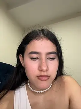 Snapshot of vikysexy283 chatting on 16, 11, 2025 vikysexy283 online show from 16, 11, 2025