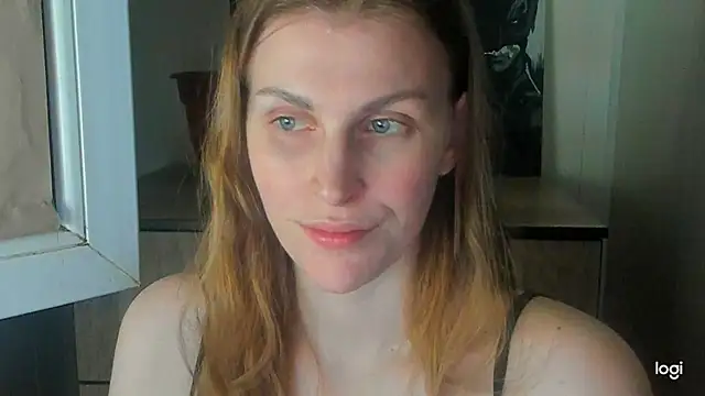 JuliaMuuun online show from 2, 7, 2026