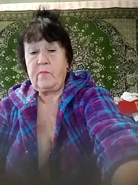 Snapshot of CrystalLime6411 chatting on 29, 9, 2025 CrystalLime6411 online show from 29, 9, 2025