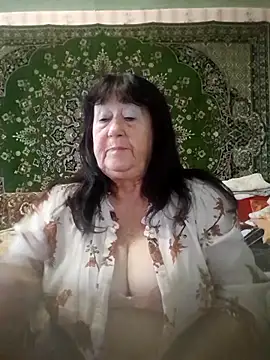 Snapshot of CrystalLime6411 chatting on 3, 10, 2025 CrystalLime6411 online show from 3, 10, 2025