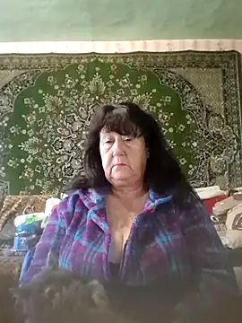 Snapshot of CrystalLime6411 chatting on 15, 10, 2025 CrystalLime6411 online show from 15, 10, 2025