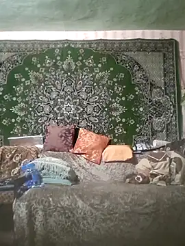 Snapshot of CrystalLime6411 chatting on 18, 10, 2025 CrystalLime6411 online show from 18, 10, 2025