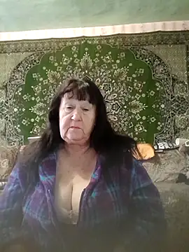 Snapshot of CrystalLime6411 chatting on 19, 10, 2025 CrystalLime6411 online show from 19, 10, 2025