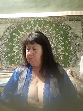 Snapshot of CrystalLime6411 chatting on 29, 10, 2025 CrystalLime6411 online show from 29, 10, 2025