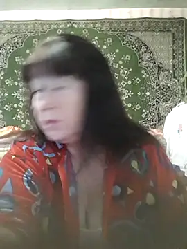 Snapshot of CrystalLime6411 chatting on 10, 11, 2025 CrystalLime6411 online show from 10, 11, 2025