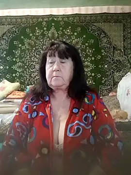 Snapshot of CrystalLime6411 chatting on 13, 11, 2025 CrystalLime6411 online show from 13, 11, 2025