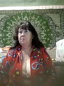 Snapshot of CrystalLime6411 chatting on 16, 11, 2025 CrystalLime6411 online show from 16, 11, 2025