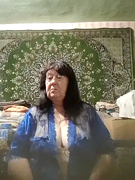 Snapshot of CrystalLime6411 chatting on 18, 11, 2025 CrystalLime6411 online show from 18, 11, 2025