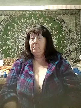 Snapshot of CrystalLime6411 chatting on 26, 11, 2025 CrystalLime6411 online show from 26, 11, 2025