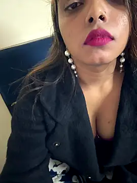 Snapshot of sexy-sukriti chatting on 5, 12, 2025 sexy-sukriti online show from 5, 12, 2025