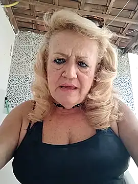 Snapshot of Belladama61 chatting on 28, 9, 2025 Belladama61 online show from 28, 9, 2025