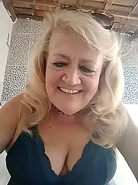 Snapshot of Belladama61 chatting on 11, 11, 2025 Belladama61 online show from 11, 11, 2025