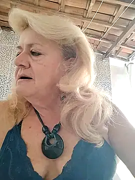 Snapshot of Belladama61 chatting on 14, 11, 2025 Belladama61 online show from 14, 11, 2025