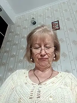 AlikaSwan5821 online show from 11, 10, 2025