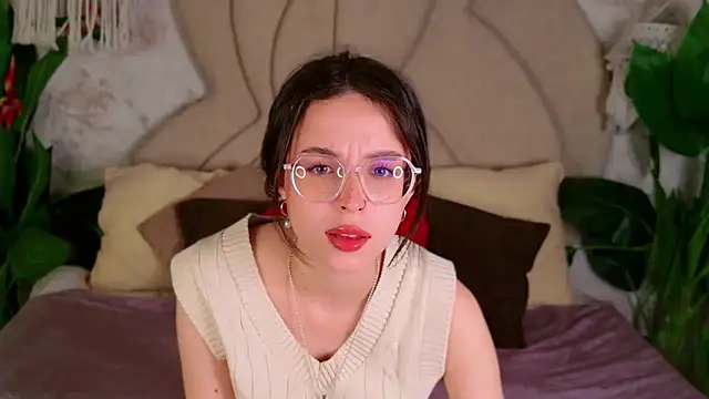 Snapshot of LANA_MILANO chatting on 27, 9, 2025 LANA MILANO online show from 27, 9, 2025