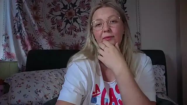Snapshot of Daisyxoxo_ chatting on 27, 6, 2026 Daisyxoxo online show from 27, 6, 2026