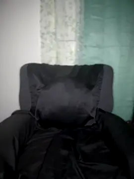 Snapshot of _foreigntitts chatting on 26, 10, 2025 foreigntitts online show from 26, 10, 2025