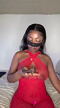 Snapshot of _foreigntitts chatting on 19, 11, 2025 foreigntitts online show from 19, 11, 2025