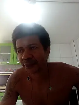 moreno25centimetro online show from 18, 12, 2025