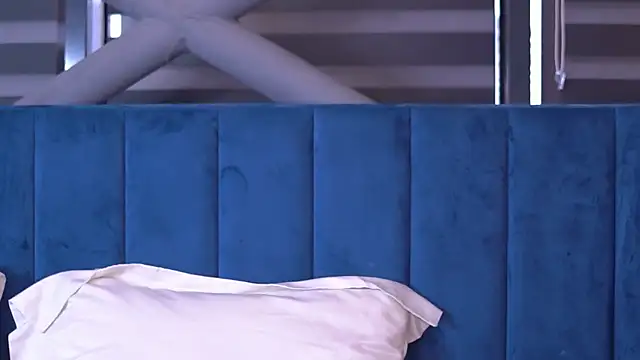 MillaSerene online show from 6, 10, 2025