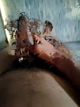 Snapshot of sexy_boy_47 chatting on 14, 12, 2025 sexy boy 47 online show from 14, 12, 2025