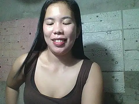 Snapshot of pinaysinglemommm chatting on 4, 10, 2025 pinaysinglemommm online show from 4, 10, 2025
