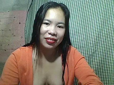 Snapshot of pinaysinglemommm chatting on 2, 11, 2025 pinaysinglemommm online show from 2, 11, 2025