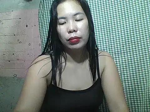 Snapshot of pinaysinglemommm chatting on 15, 11, 2025 pinaysinglemommm online show from 15, 11, 2025