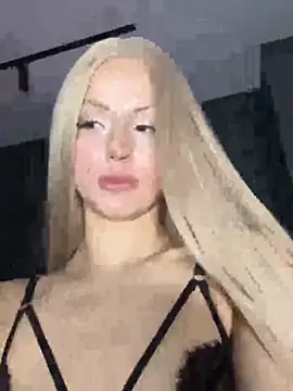 FavoriteKira online show from 19, 4, 2026