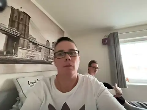 voluptuous-minx online show from 15, 2, 2026