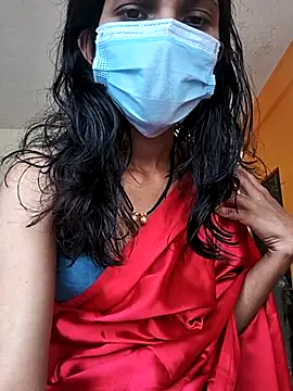 Snapshot of Shivani2002 chatting on 24, 11, 2025 Shivani2002 online show from 24, 11, 2025