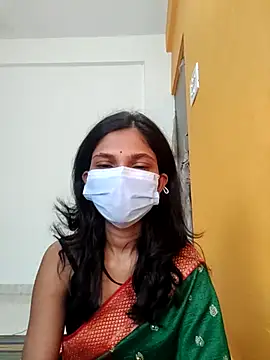 Snapshot of Shivani2002 chatting on 26, 11, 2025 Shivani2002 online show from 26, 11, 2025