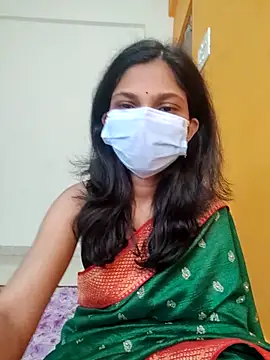 Snapshot of Shivani2002 chatting on 28, 11, 2025 Shivani2002 online show from 28, 11, 2025