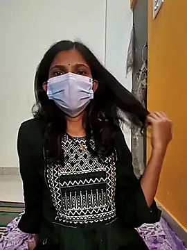 Snapshot of Shivani2002 chatting on 30, 11, 2025 Shivani2002 online show from 30, 11, 2025