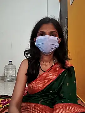 Snapshot of Shivani2002 chatting on 4, 12, 2025 Shivani2002 online show from 4, 12, 2025