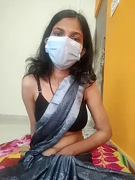 Snapshot of Shivani2002 chatting on 18, 12, 2025 Shivani2002 online show from 18, 12, 2025