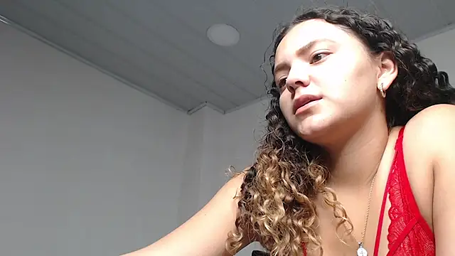 Giia Monroe online show from 15, 11, 2025