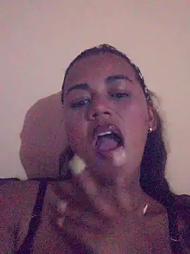 Snapshot of afroditaligh chatting on 24, 10, 2025 afroditaligh online show from 24, 10, 2025