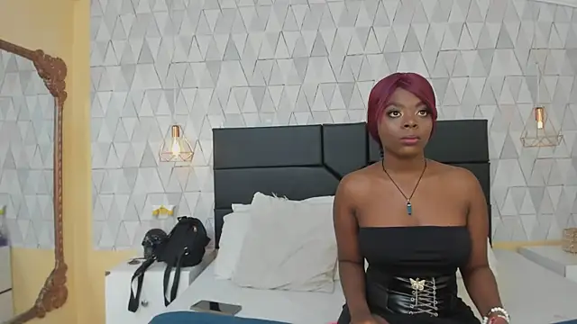 Snapshot of OliviaGarciaa chatting on 2, 12, 2025 OliviaGarciaa online show from 2, 12, 2025