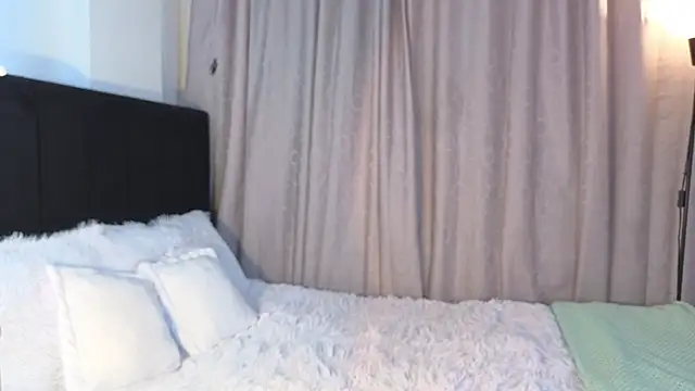 LunaVelvet777 online show from 18, 2, 2026