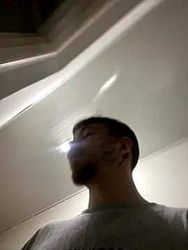 Kissmalditox online show from 3, 11, 2025