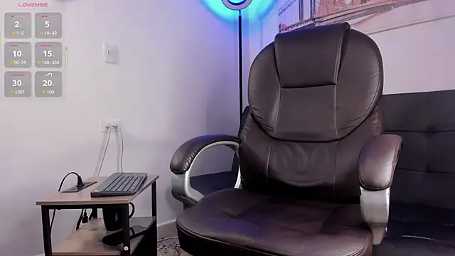 Dash Bukoski online show from 13, 12, 2025