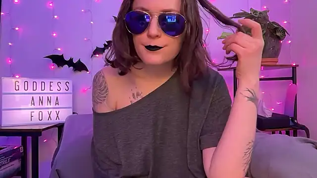 mistressannafoxx online show from 15, 12, 2025